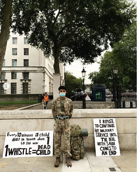 جندي بريطاني: لا أريد أن أكون جزءًا من حكومة فاسدة تواصل تسليح و دعم الإرهاب
