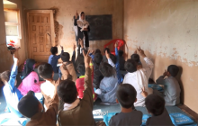 تقدم اليونيسف الدعم لجميع معلمي المدارس العامة في أفغانستان لمدة شهرين